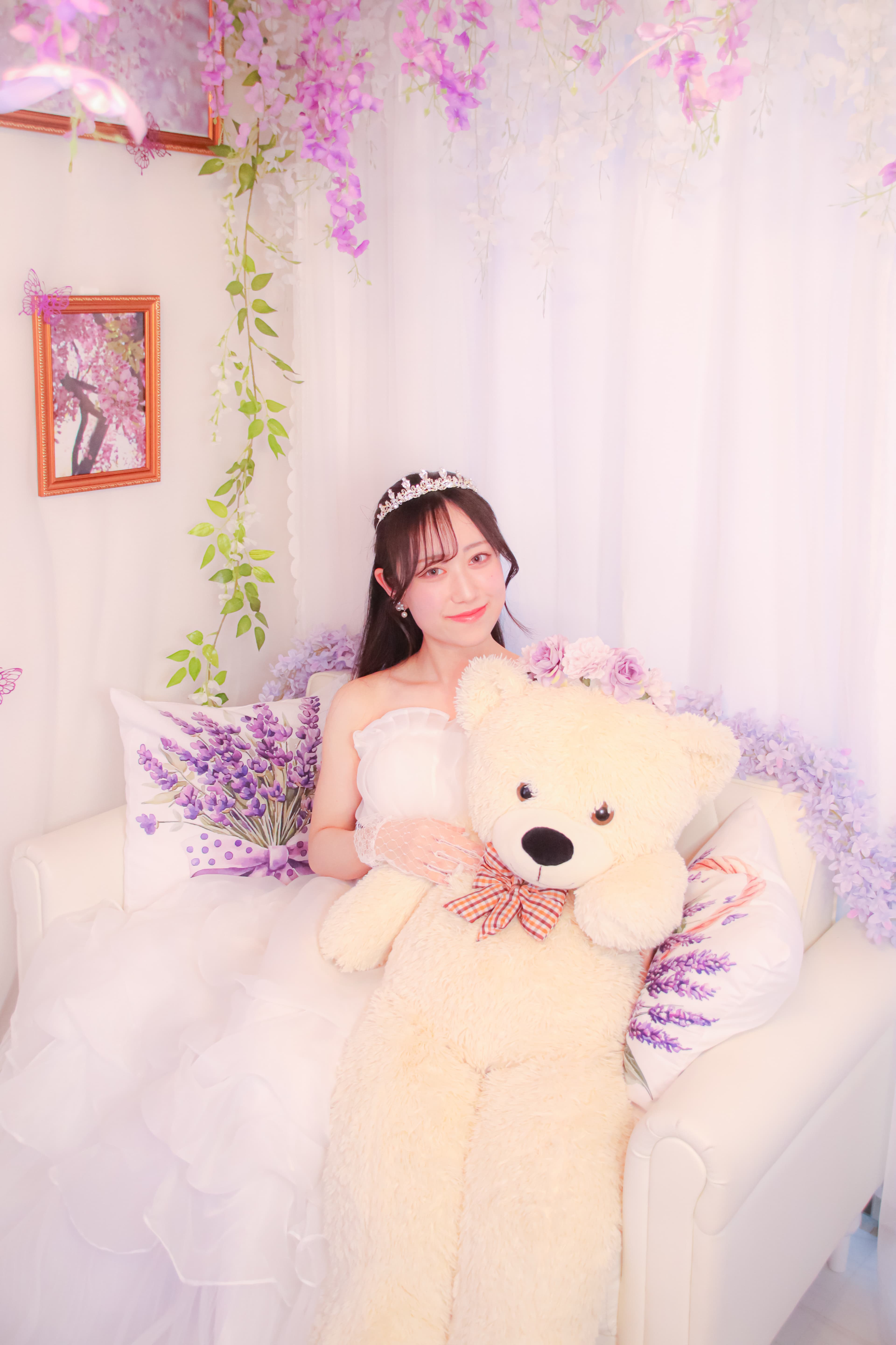 ドレス着用モデル